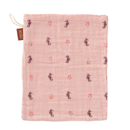 pink wash cloth