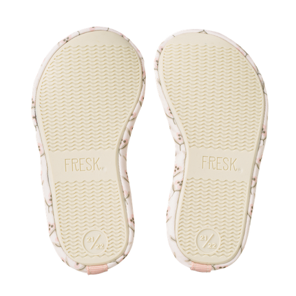 fresk kids pool shoes