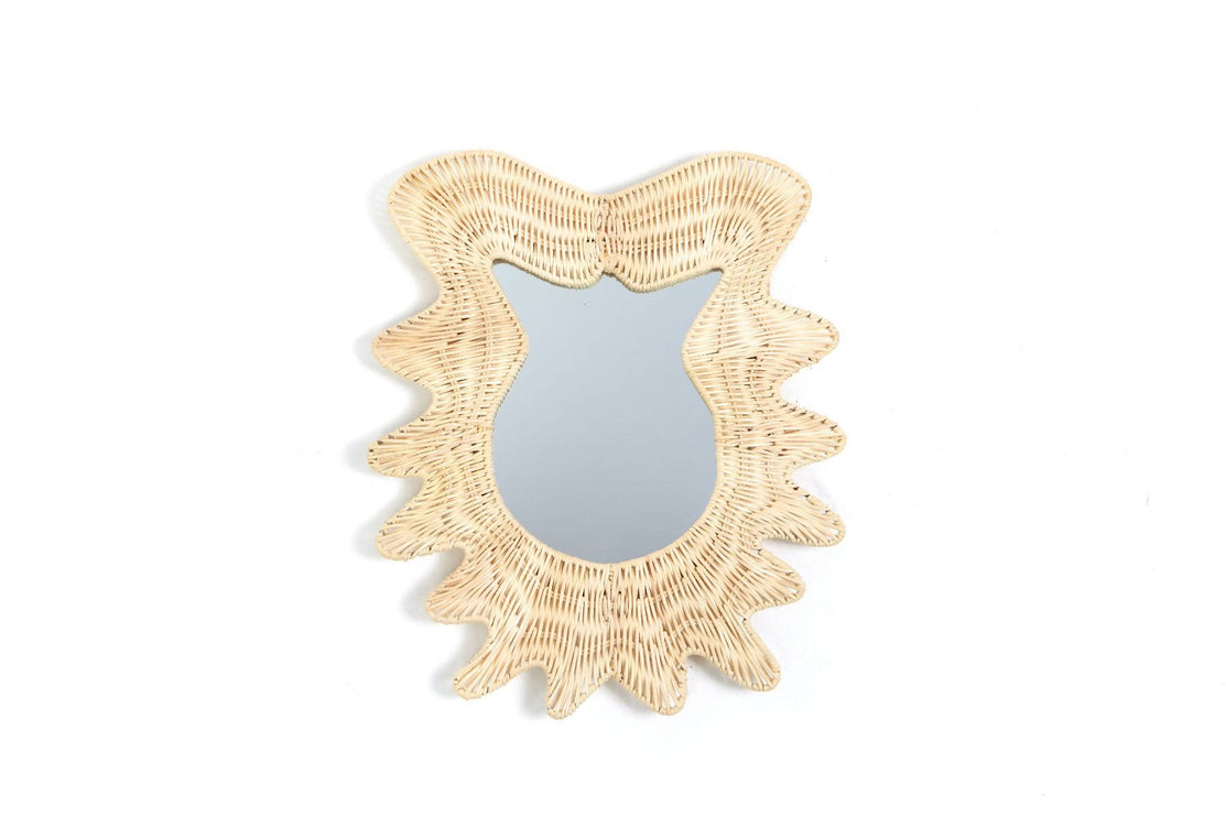 Leo Mirror